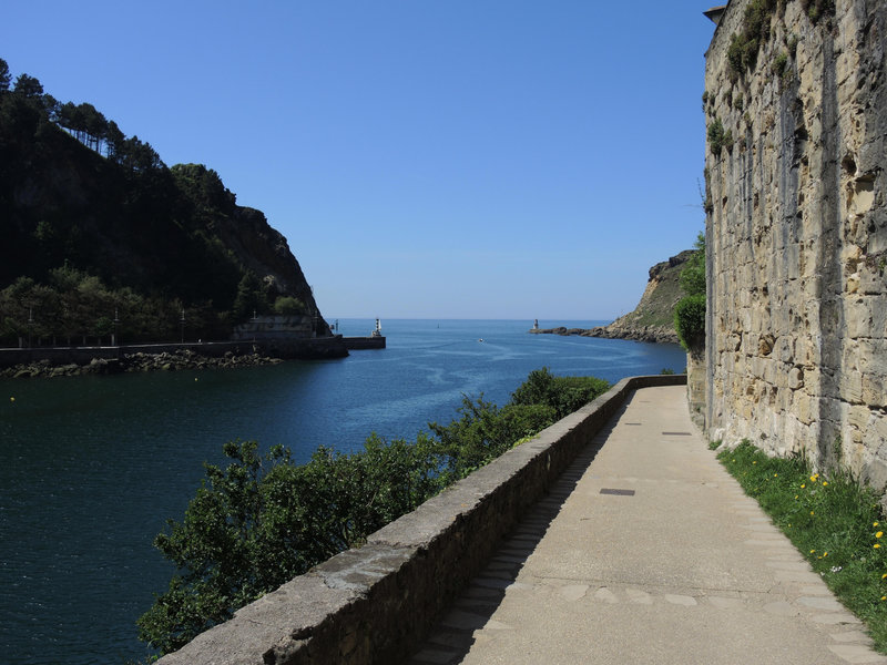 Pasaia, Donibane, le long de la rade (Espagne)