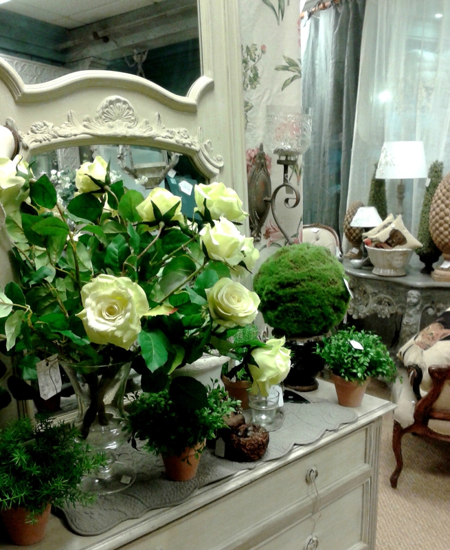roses,commode,trumeau,console,