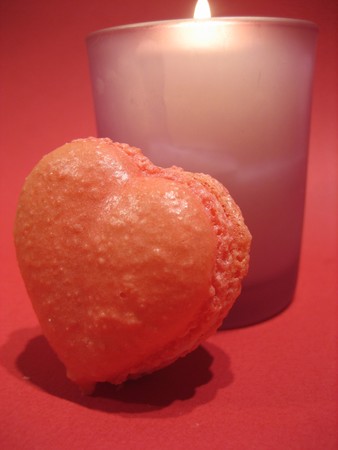 Macarons à la rose et aux litchis recettes Macarons : chocolat ou eau de rose ?