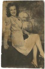 1941-05-norma_jeane-portrait-010-1