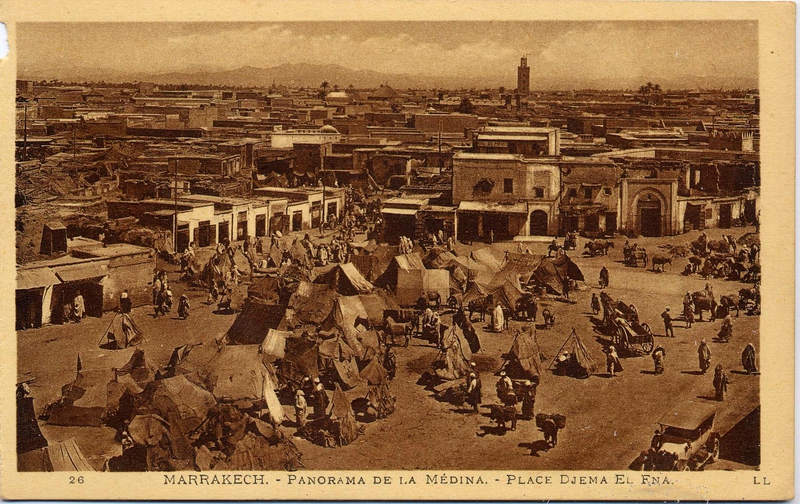 26LL-CP M'Kech ancien_Place Djemaa El Fna 21