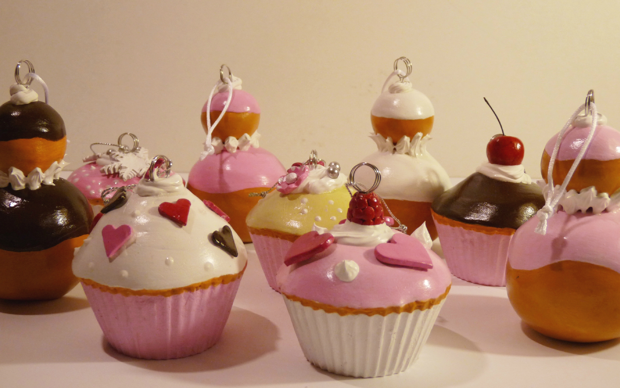Boules de Noël, cupcakes et religieuses