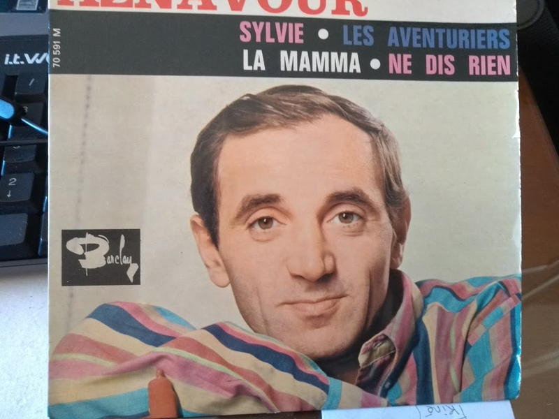 PHOT DISQUE AZNAVOUR PIERRE