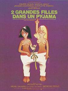 2_grandes_filles_en_pyjama