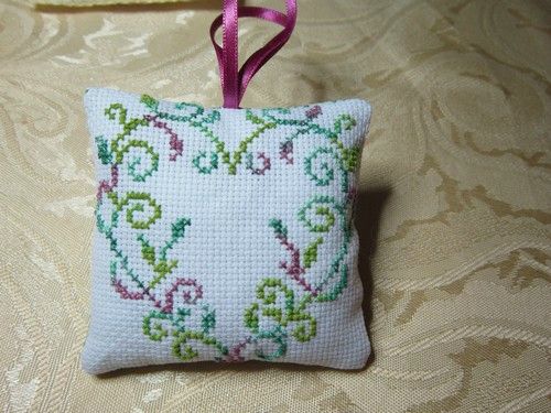 mchristinen°3 coussin coeur