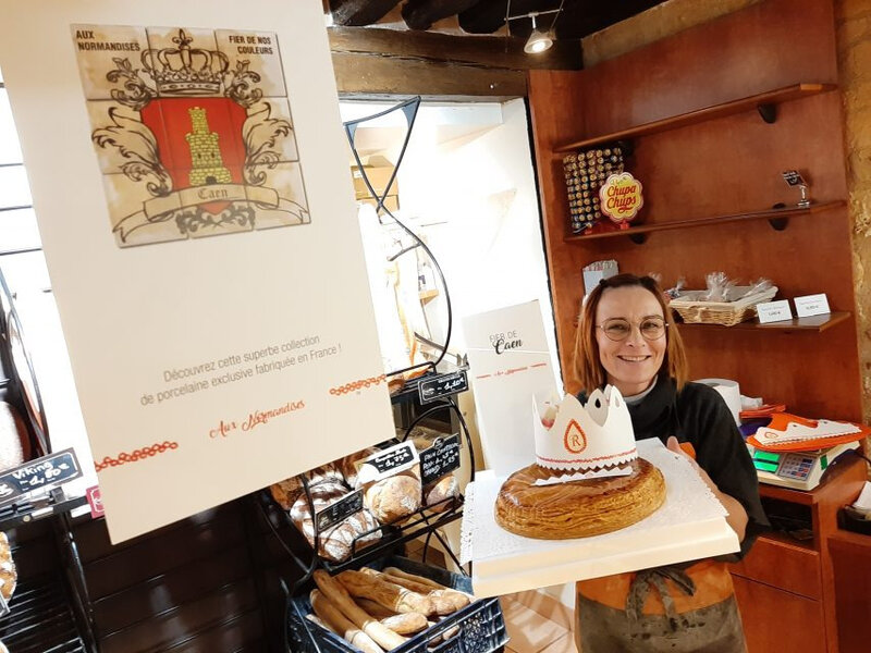 feve-galettes-des-rois-caen-854x641