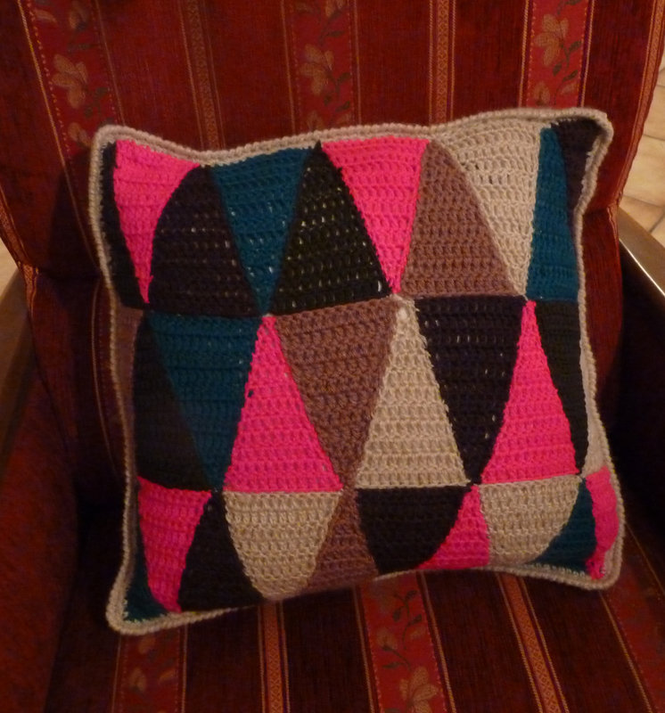 Coussin triangle (6)