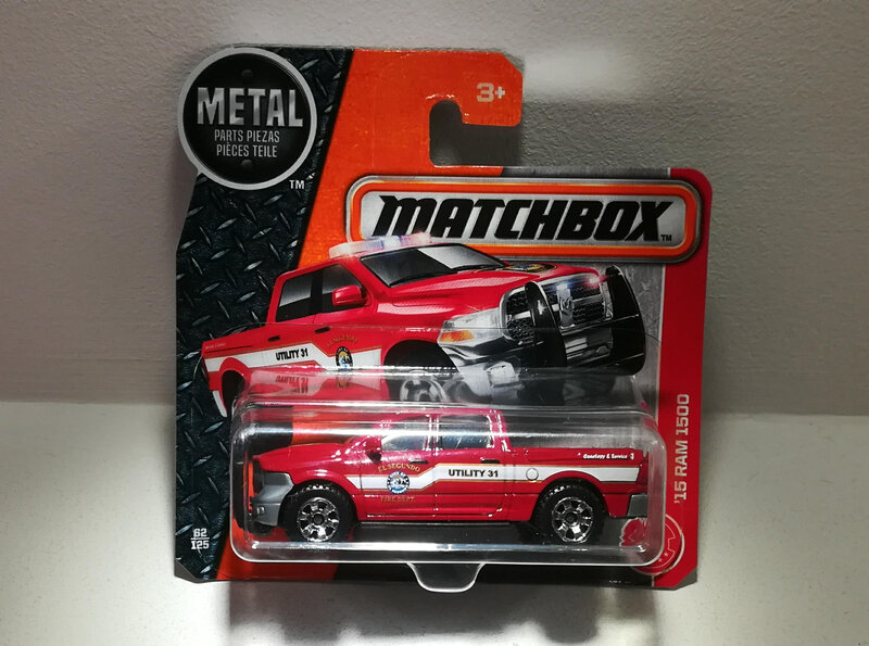 Dodge Ram 1500 de 2015 (Matchbox)