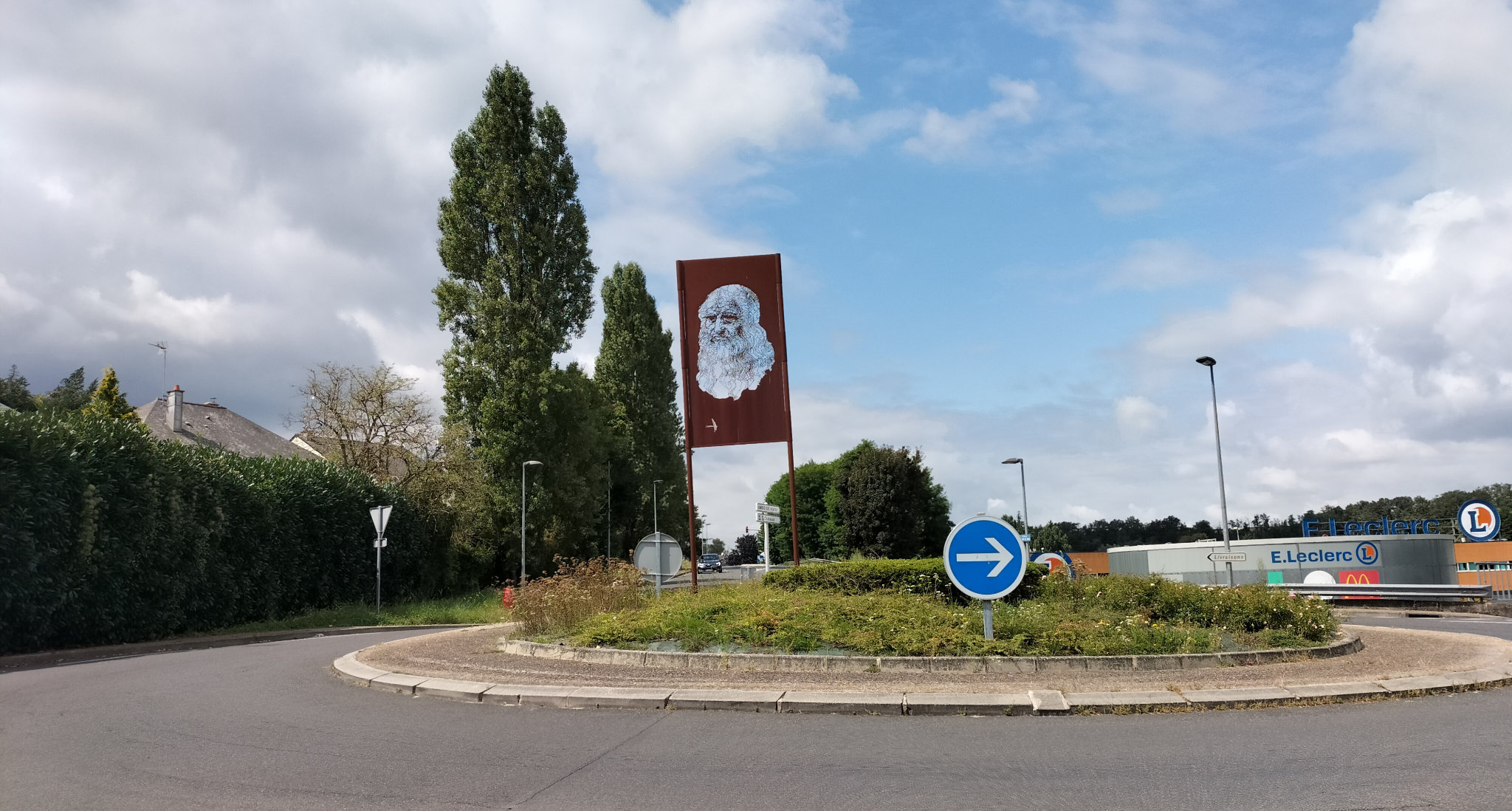 Amboise, rond-point (37)