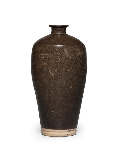 A Cizhou brown glazed meiping, Song-Yuan dynasty (960-1368)