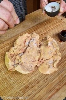 Foie-gras-torchon-bouillon-9