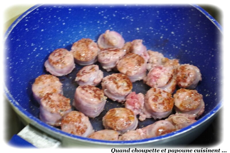 spahettis et saucisse de Toulouse en sauce tomates-7083