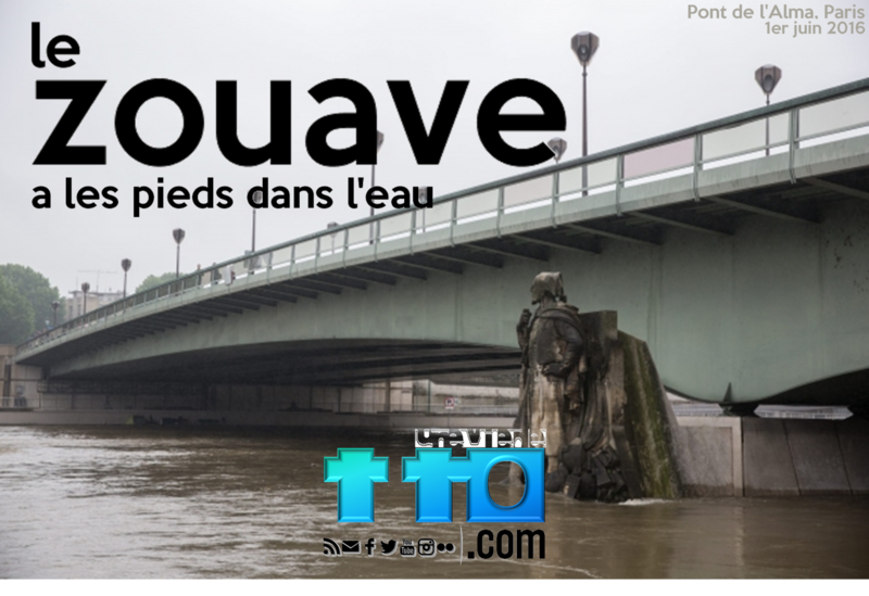 Le zouave a les pieds dans l'eau