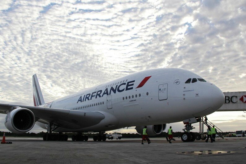 Air France, au sol, pilotes en grèves