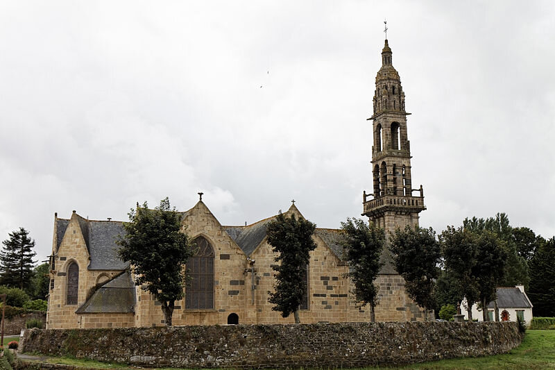 pa00089925-eglise-saint-sauveur