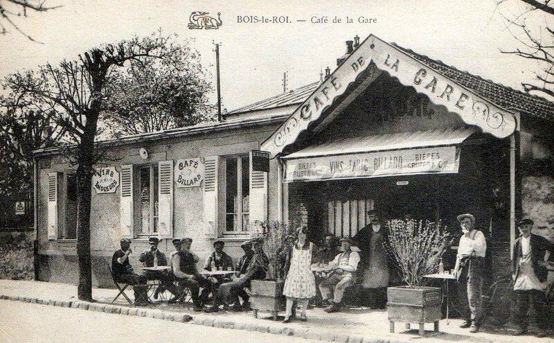 bois le roi le cafe gare