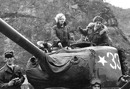 1954-02-17-korea-grenadier_palace-tank-020-1