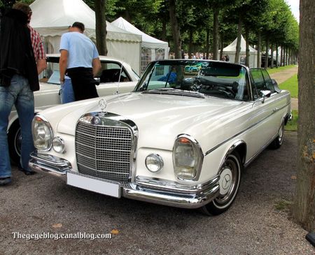 Mercedes 280 SE (W111)(9ème Classic Gala de Schwetzingen 2011) 01