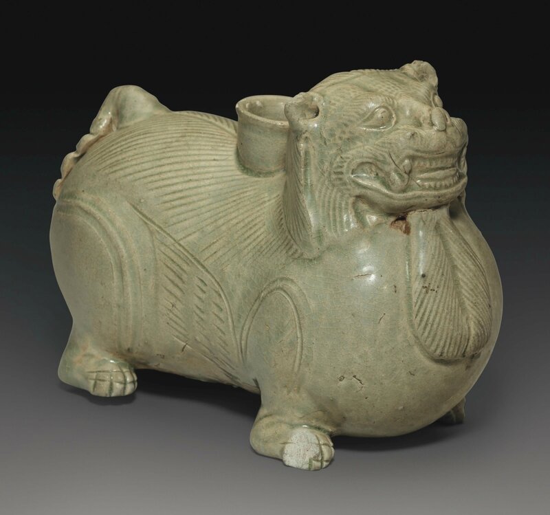 A Yue animal-form vessel, Western Jin dynasty, 3rd-4th century