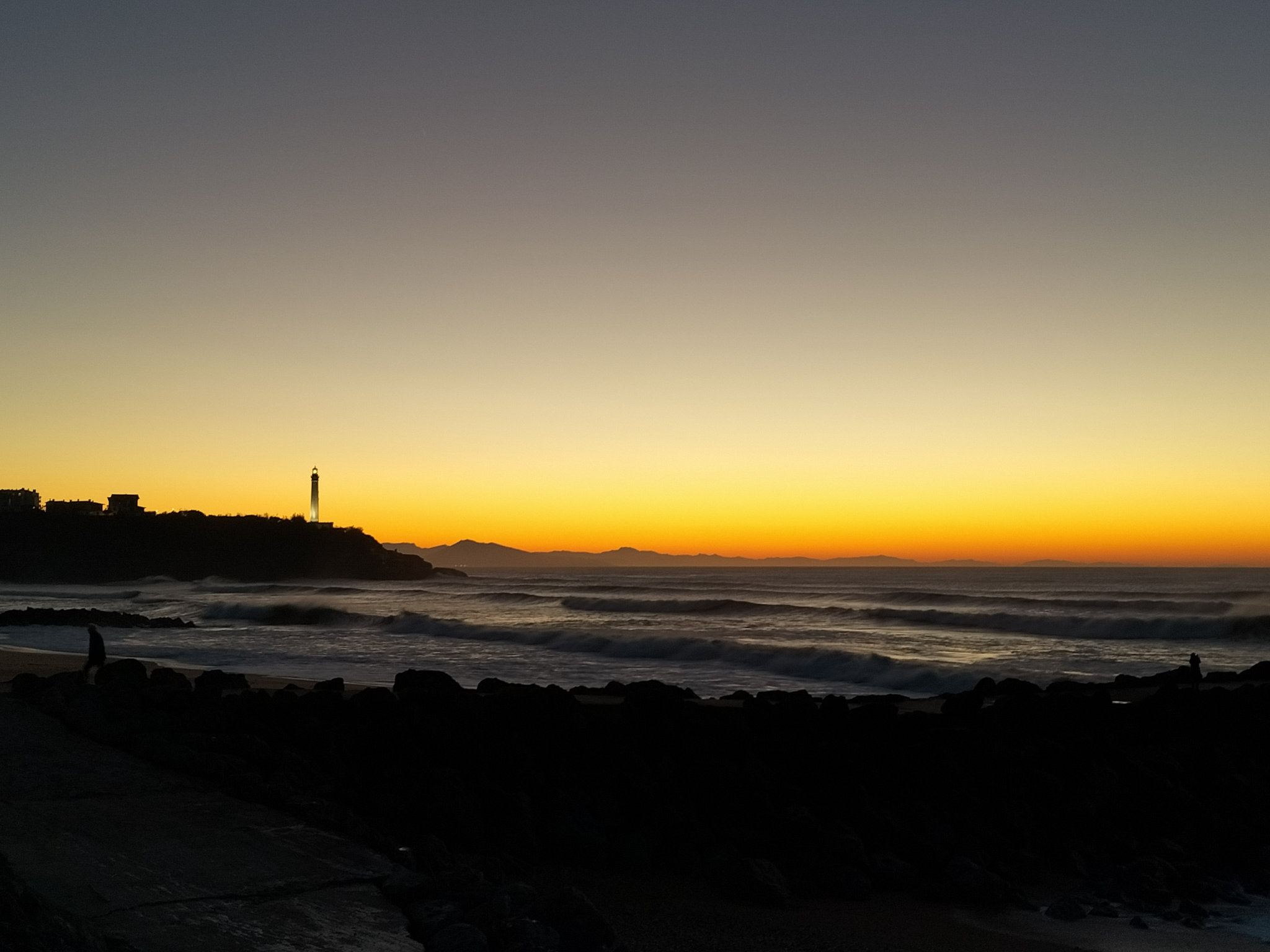 Anglet, les Sables d'Or, coucher de soleil sur le phare, janvier 2022 (64)