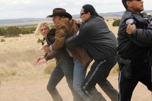 longmire-pulls-vic-from-the-fray
