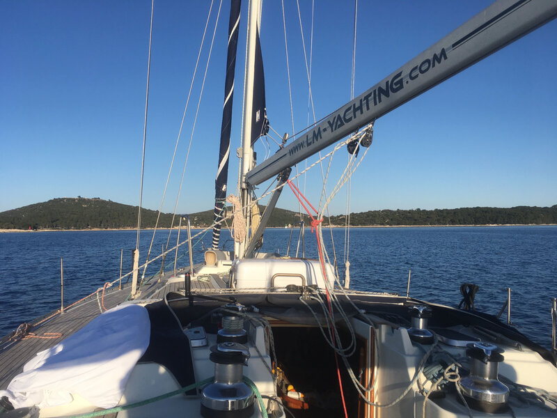 Devant l'entrée du jagon de Mali Losinj, dimanche 15 mars 2020 (2)