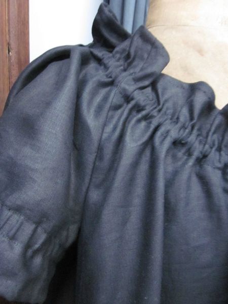 Robe Albane en lin noir rallongée de 20 cm taille 58 (1)