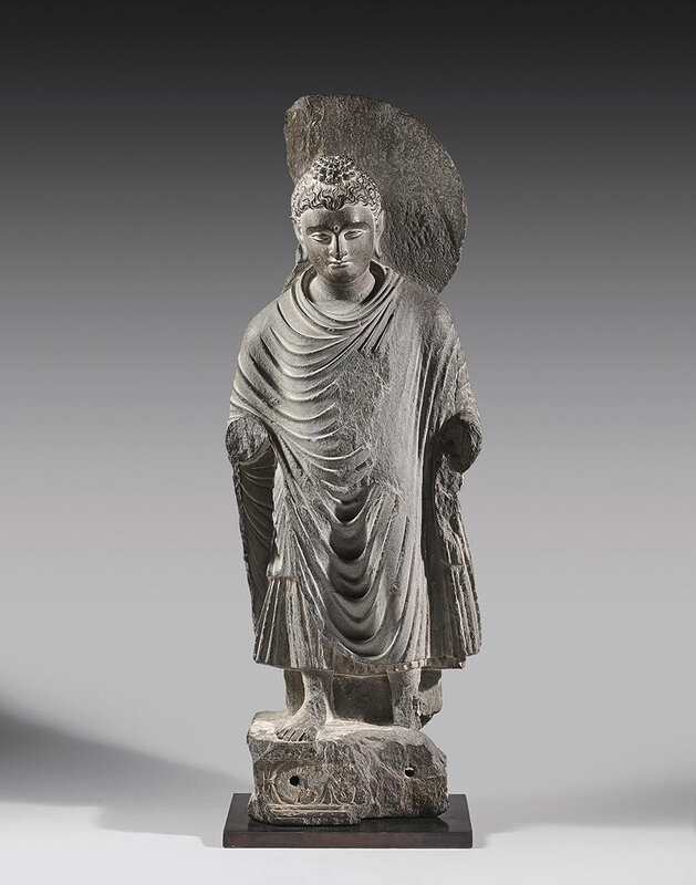 Buddha debout
