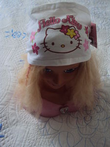 hello_kitty_2011_suite_033