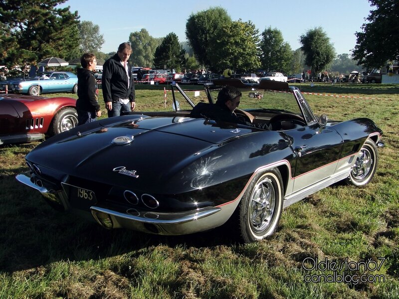 chevrolet-corvette-sting-ray-convertible-1963-02