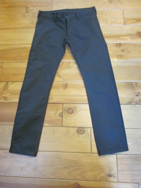 Jeans slim HOMME en toile de coton gris anthracite - 4 poches - 5 passants - braguette à boutons (2)