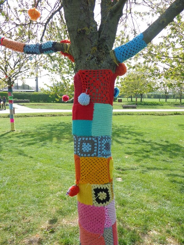 jardin tissé yarnbombé 8