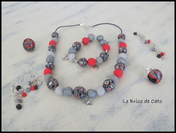 ensemble de boules au clay gun noir gris rouge