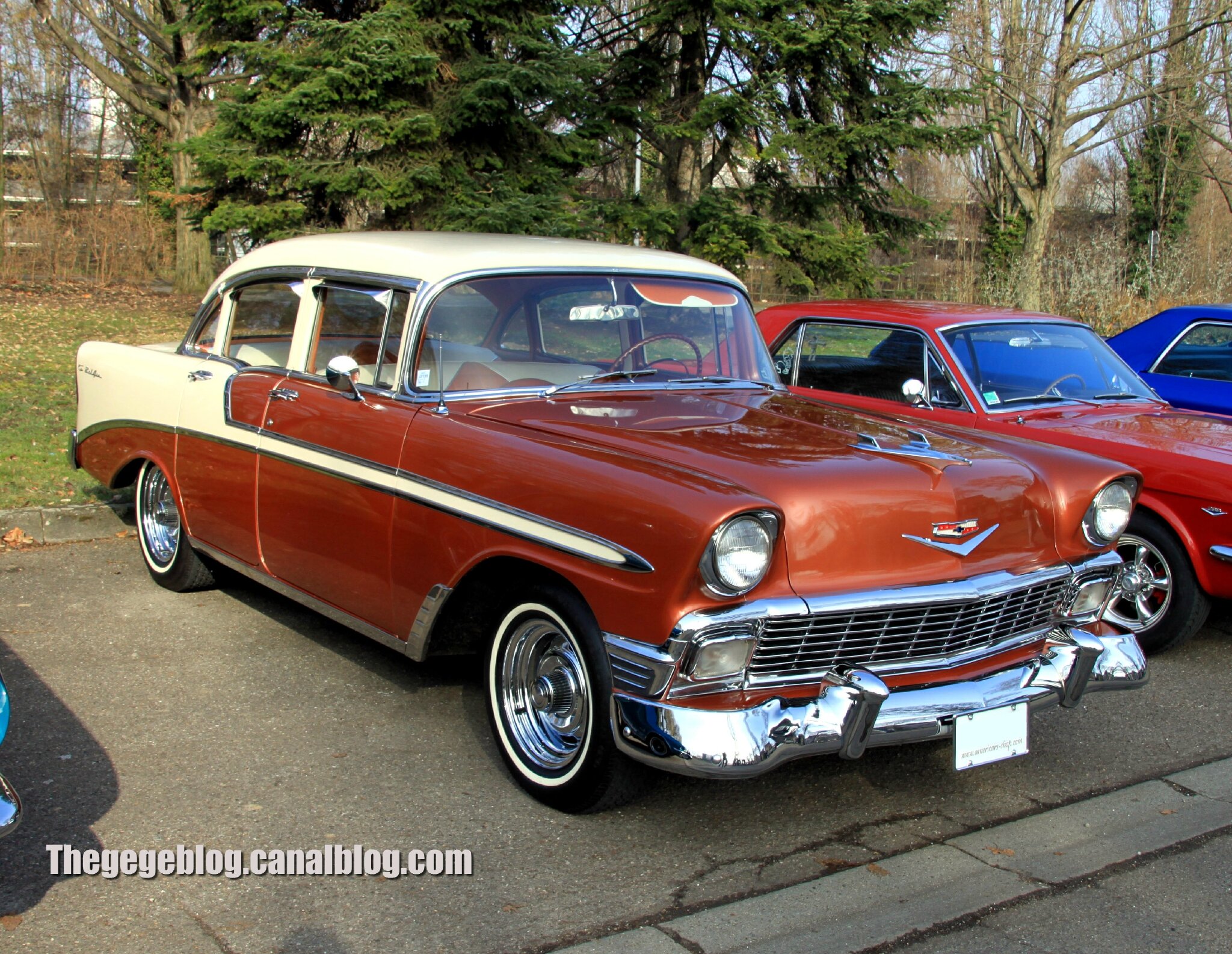 Chevrolet bel air 4door sedan de 1956 (Retrorencard mars 2013) 01