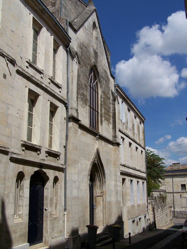 Rue Bernard d'Agescy