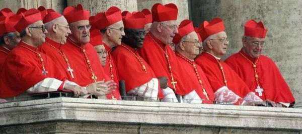 1322488_vatican-pope-conclave-ratzinger