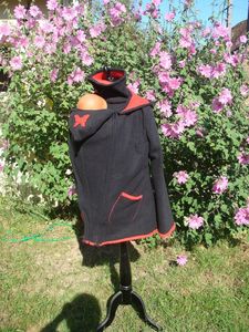 veste de portage + doublure amovible (noir et rouge, rouge et noire, papillons) (2)
