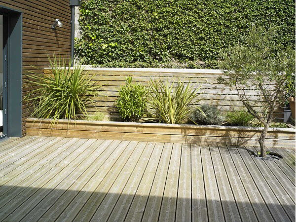 lame-terrasse-pin-traite- maritime 2-600x450