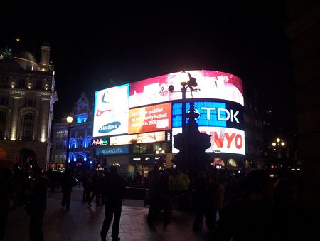 Piccadilly_Circus