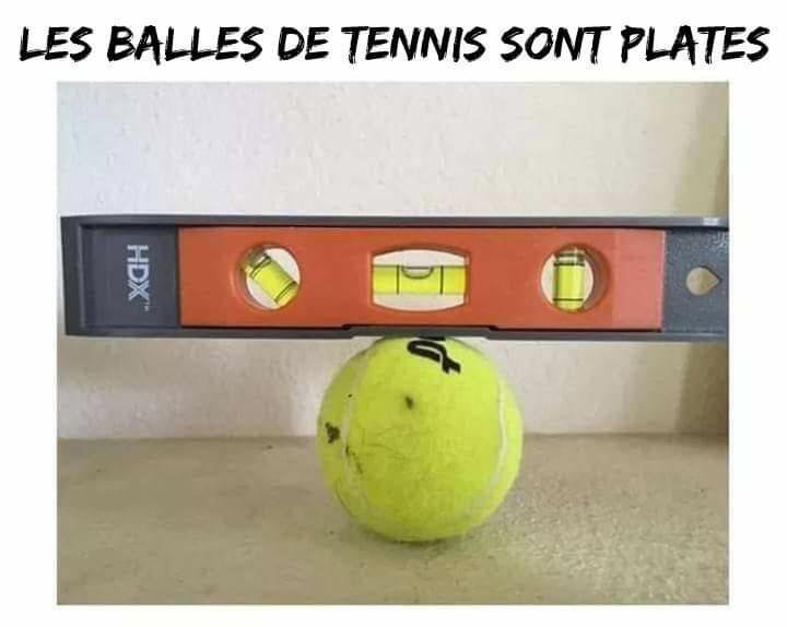 balle de tennis et complot
