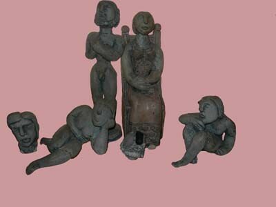 STATUETTES ARGILE  LA FAMILLE
