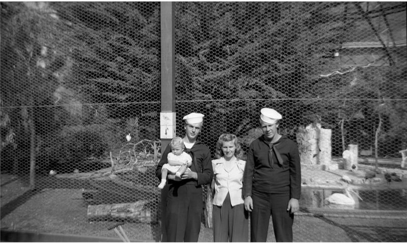 1944-01s-santa_catalina-zoo-jim_with_friends-010-1