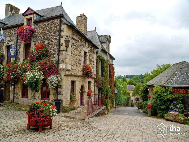 Rochefort-en-terre-Balade-dans-les-rues-de-rochefort-en-terre