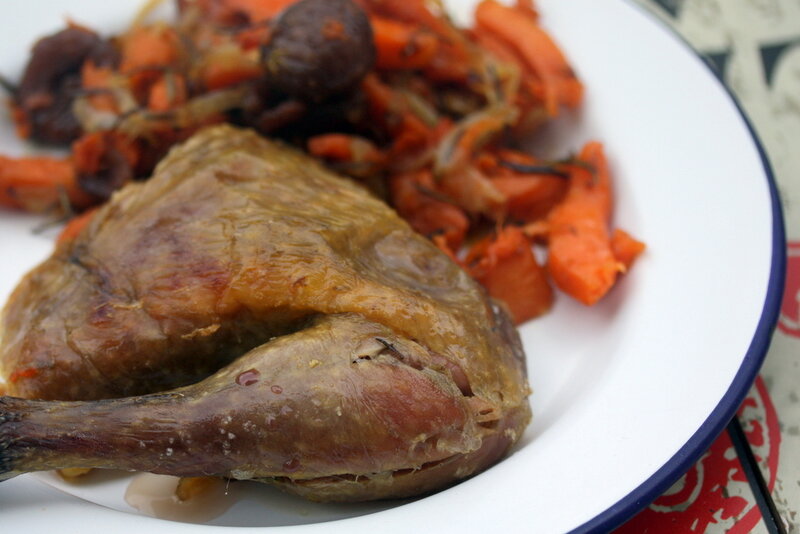 pintade_rotie_aux_potiron_patate_douce_et_chataigne