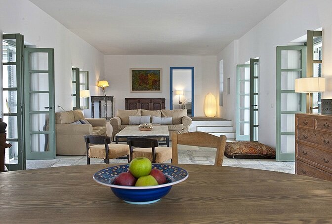 modern_vacation_rentals_paros_greece_0101