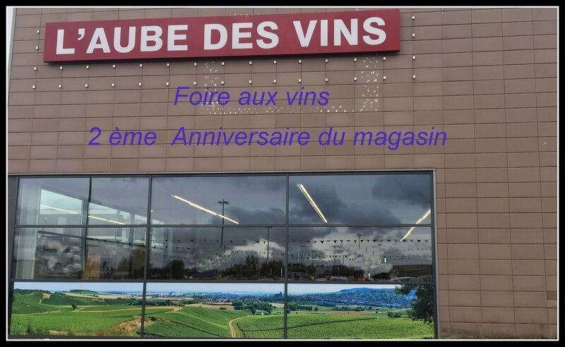 vitrine sans pub et avec texte