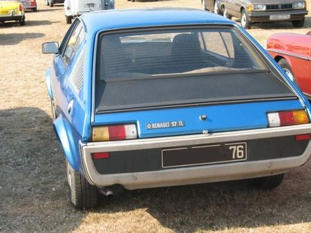 Renault17TLar