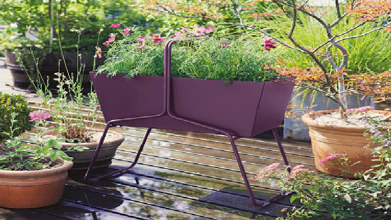 jardiniere-en-bois-fibre-ou-fer-design-pour-balcon