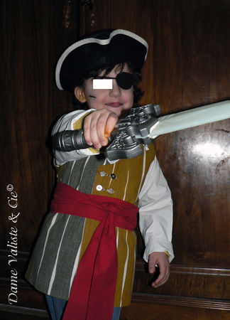 Costume_Pirate_01