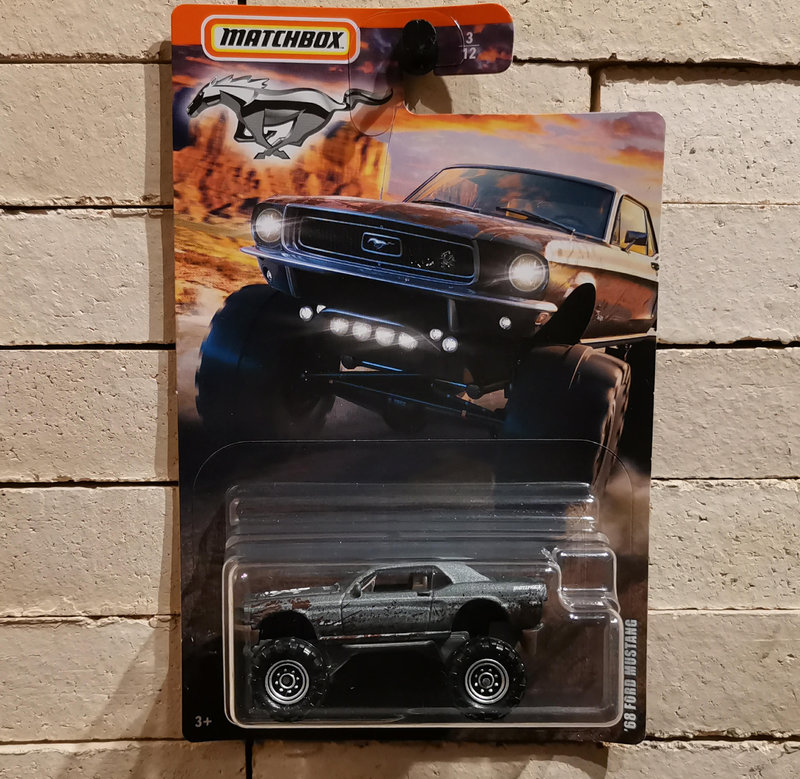 Ford Mustang de 1968 (Matchbox) (2)